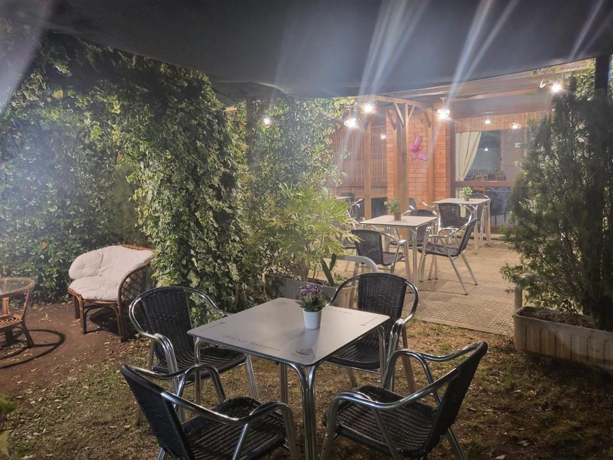 Alberg Restaurant Bellavista Santa Pau Dış mekan fotoğraf