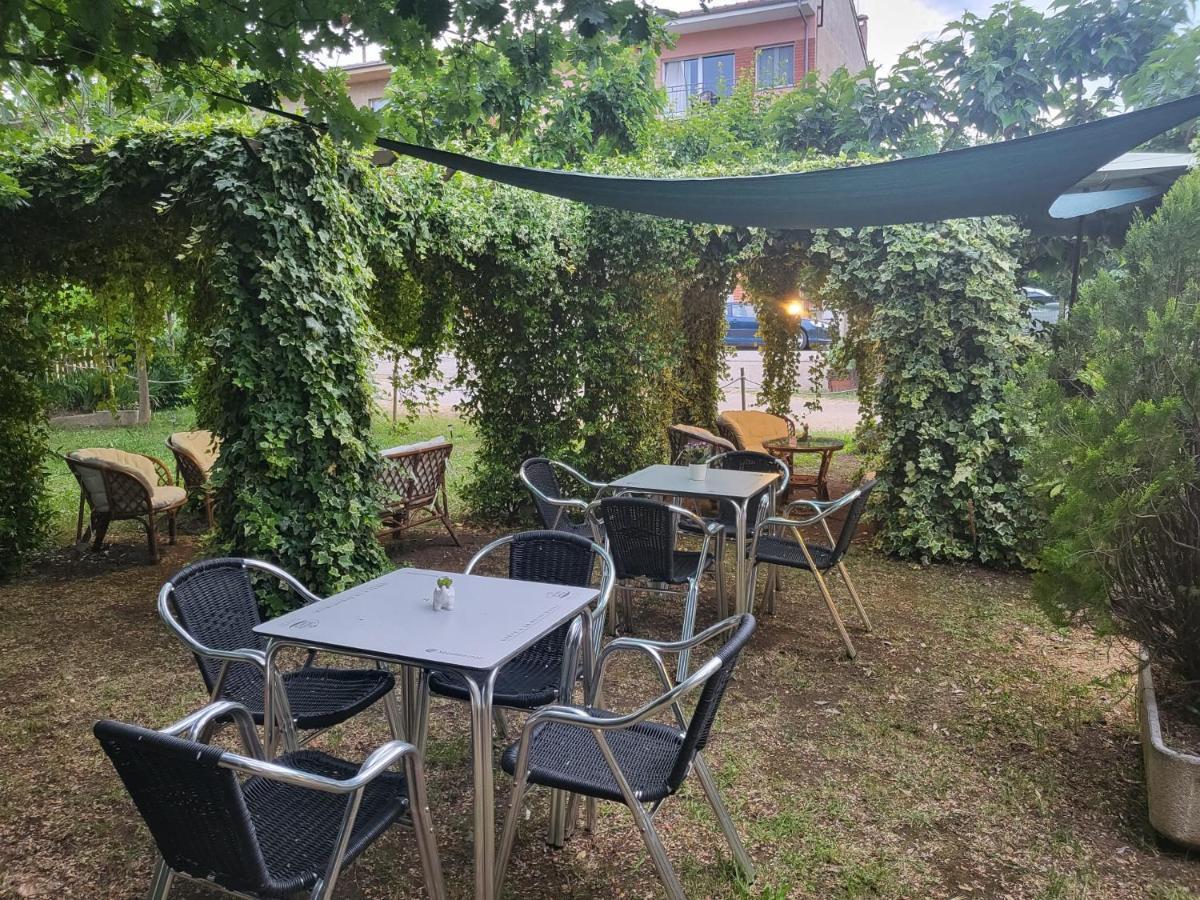 Alberg Restaurant Bellavista Santa Pau Dış mekan fotoğraf