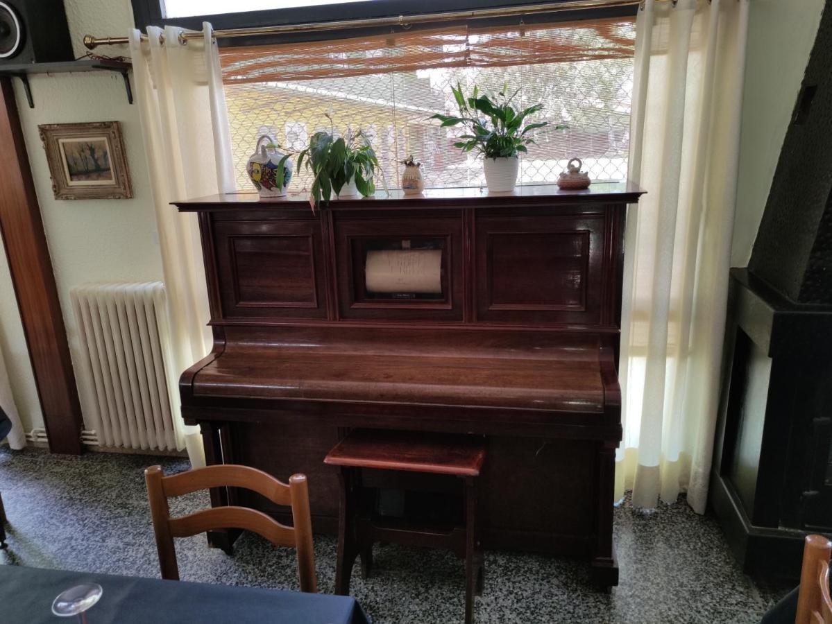 Alberg Restaurant Bellavista Santa Pau Dış mekan fotoğraf